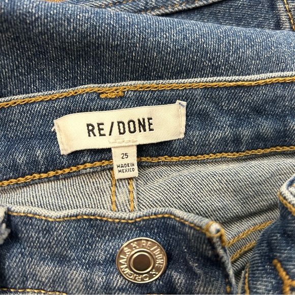 Redone 90’s Mid Rise Ankle Crop Jeans In Worn Vintage - Picture 4 of 11